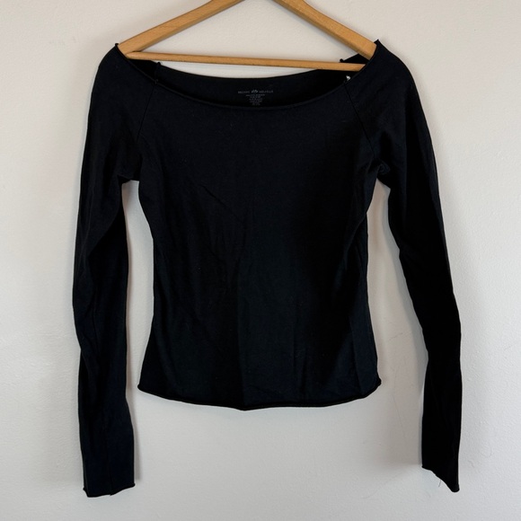 Brandy Melville Wide Neck Black Long Sleeve Shirt comfortable - Picture 2 of 6